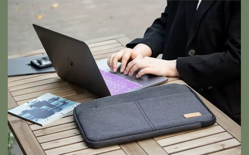 Classic Water-Resistant Laptop Sleeve with Extra Pockets – Slim & Protective Design